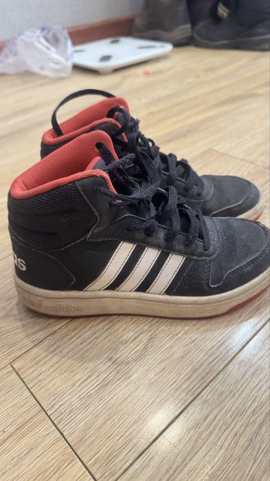 Оригинал кроссовки Adidas для мальчика