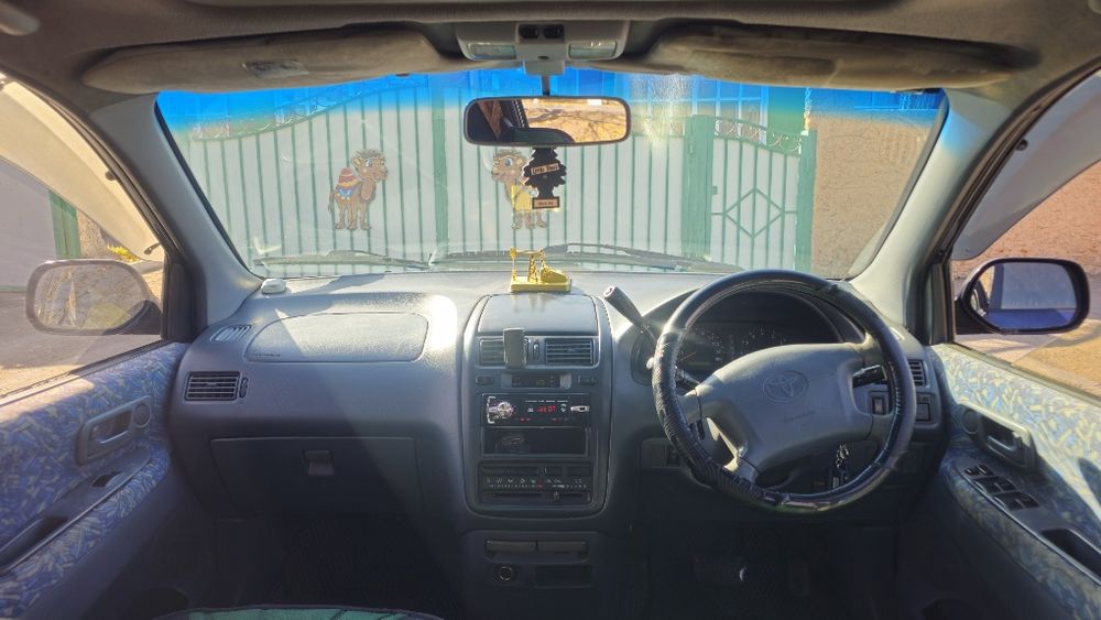 Продам Toyota ipsum