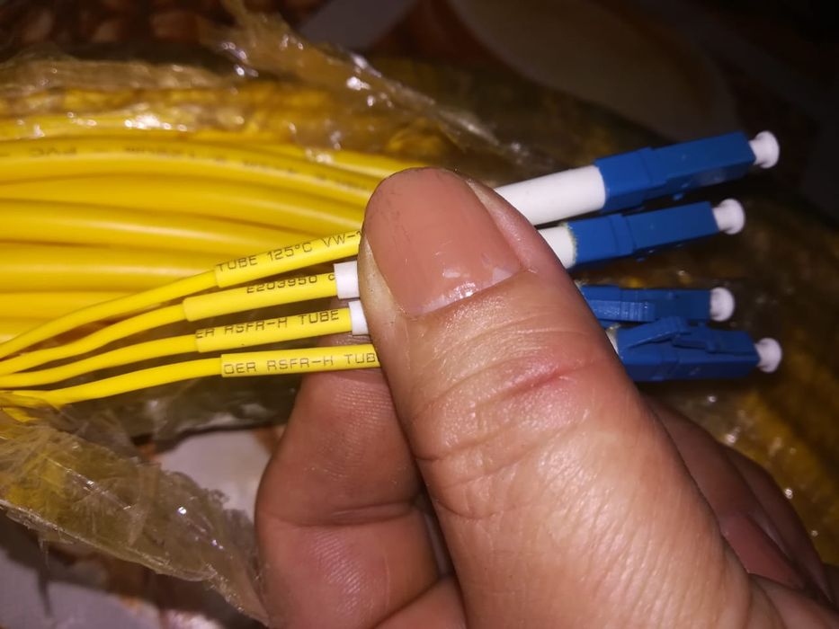 Продам оптиковолоконый кабель