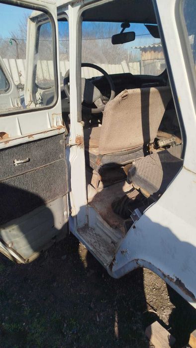 Продам два УАЗика .