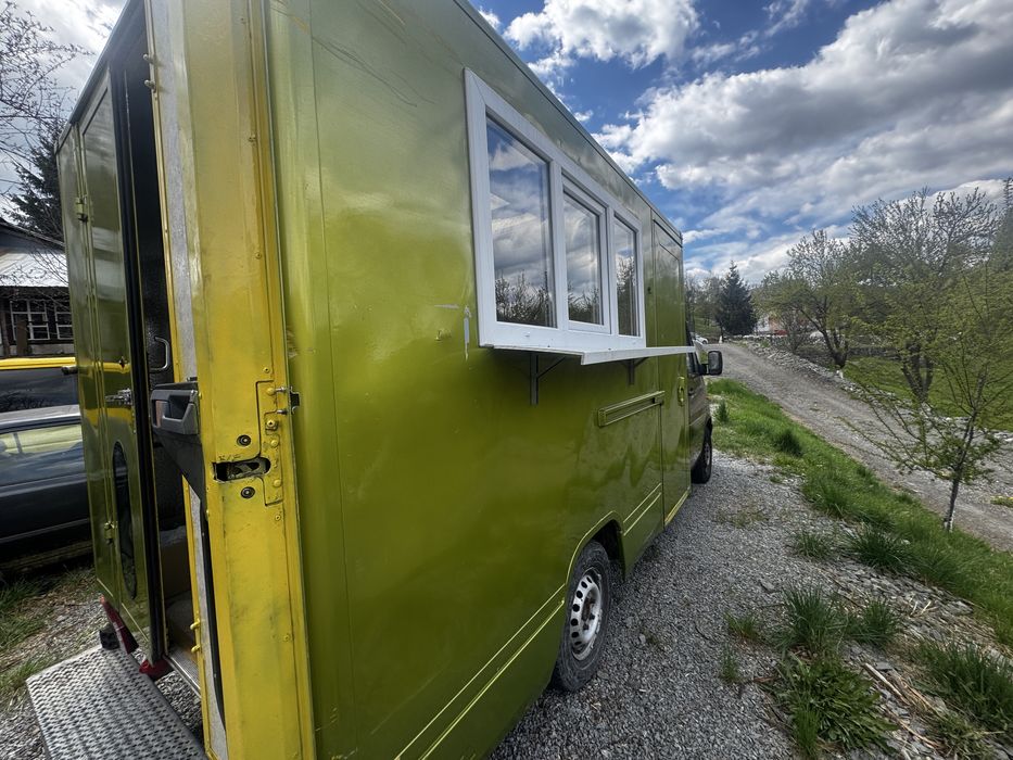 Food Truck fast food Mercedes Sprinter