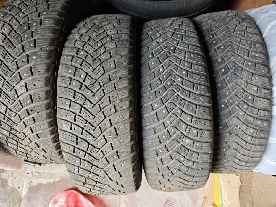 Зимние шины Continental 185/65R15