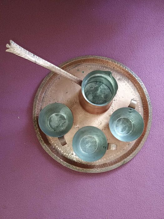 Меден  сервиз  за  кафе