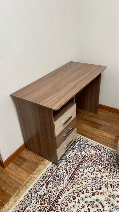 Продам стол в хорошем состоянии