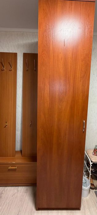 Шкаф для одежды.