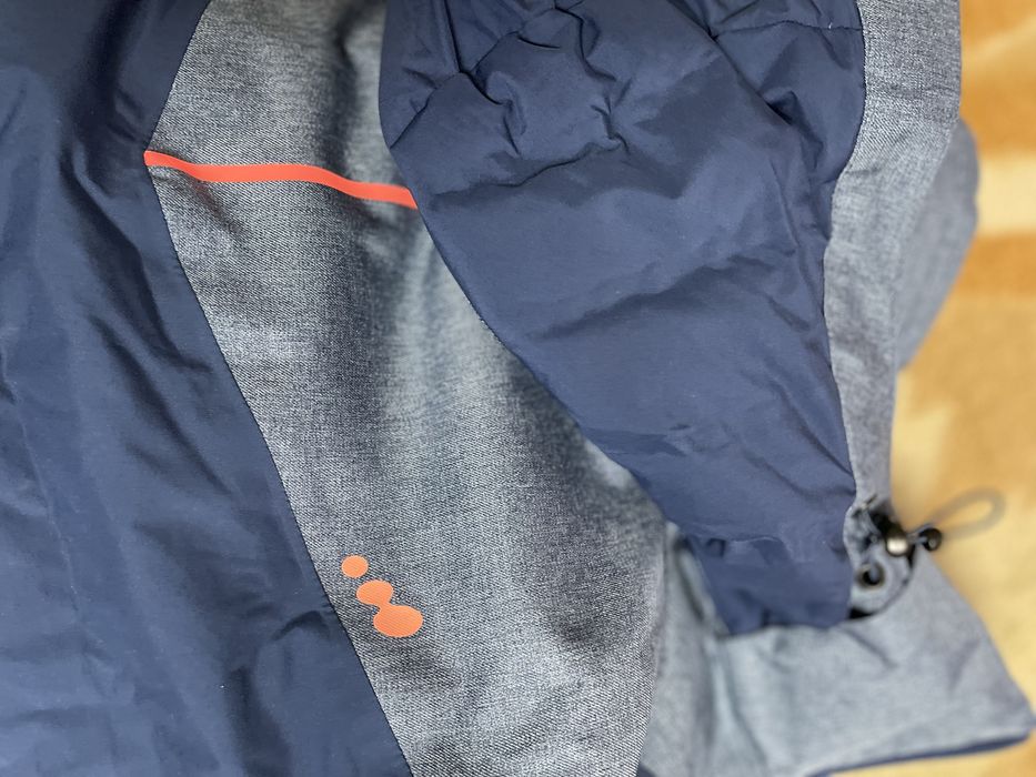 Спортивная куртка