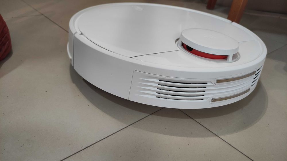 Прахосмукачка робот