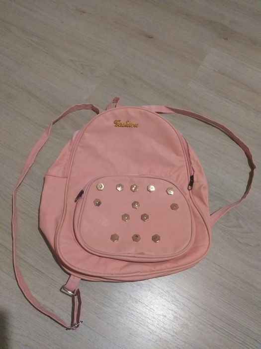 Розова дамска раничка