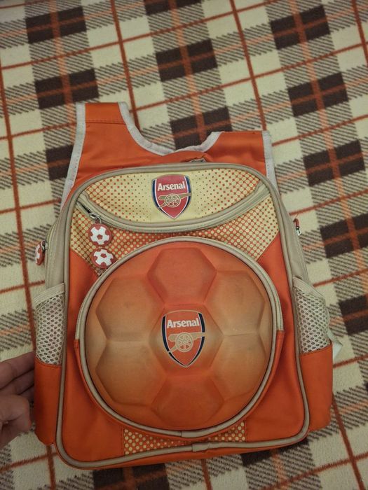 Рюкзак детский,школьный,фирменный.