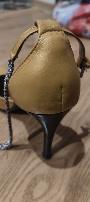 Туфли женские нарядные