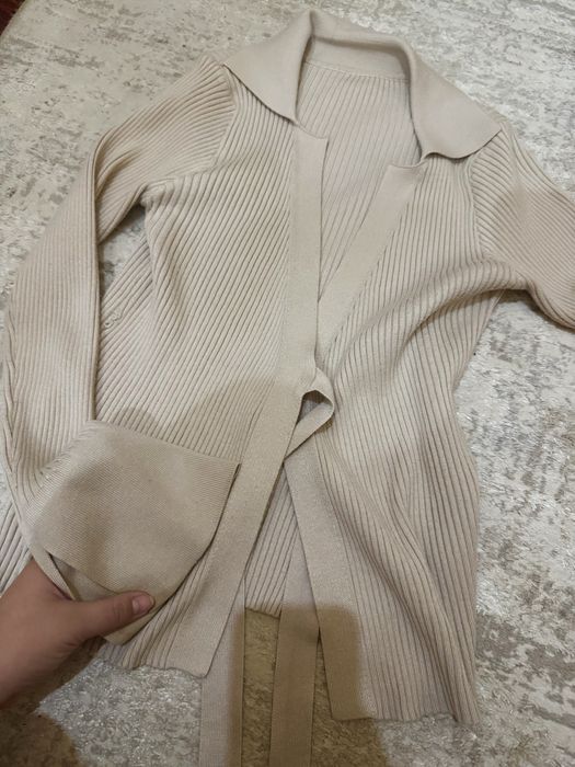 продается кофточка