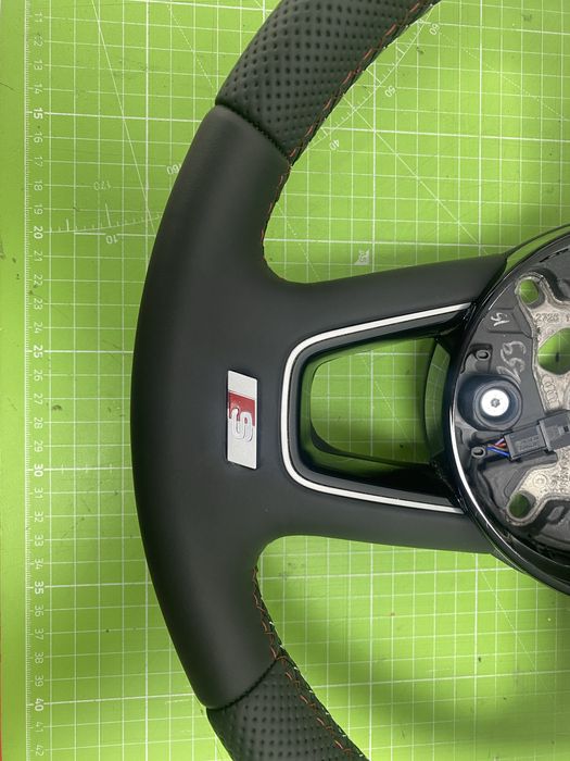 Volan Audi S-line retapitat