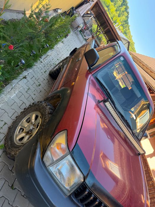 Toyota landcruser j90.