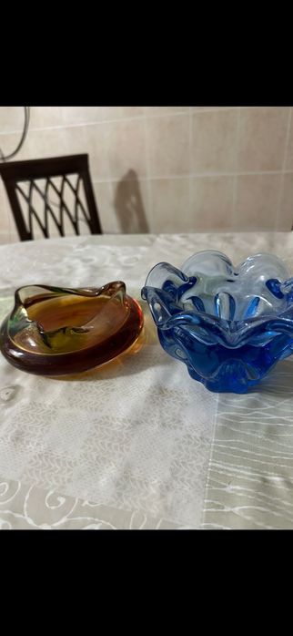 Вазы из цветного стекла