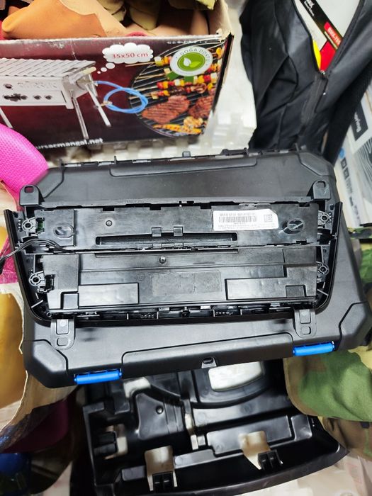 Панел за климатроник и радио от BMW