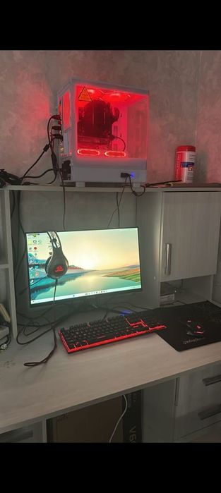 Продам компютерь