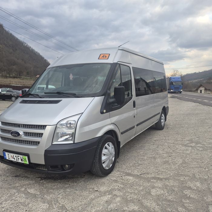 Vanf ford transit 2.2 tdi 9 locuri.klima.webasto.xxl.6 +1 trepte top..