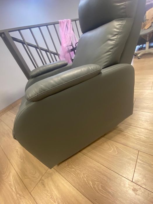 Кресло-реклайнер для наращивание ресниц