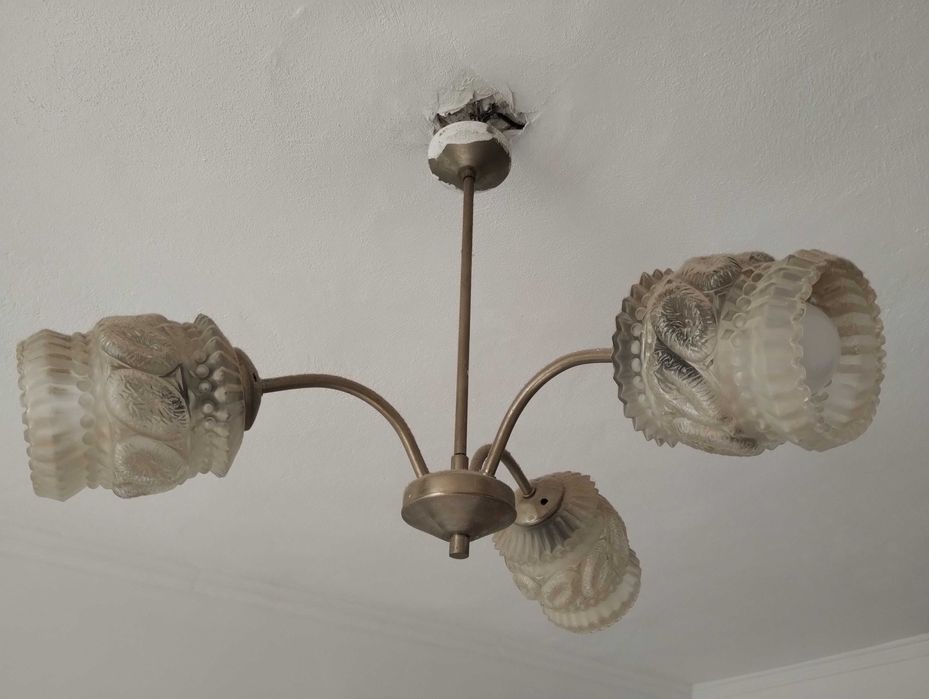 Стъклен ретро полилей