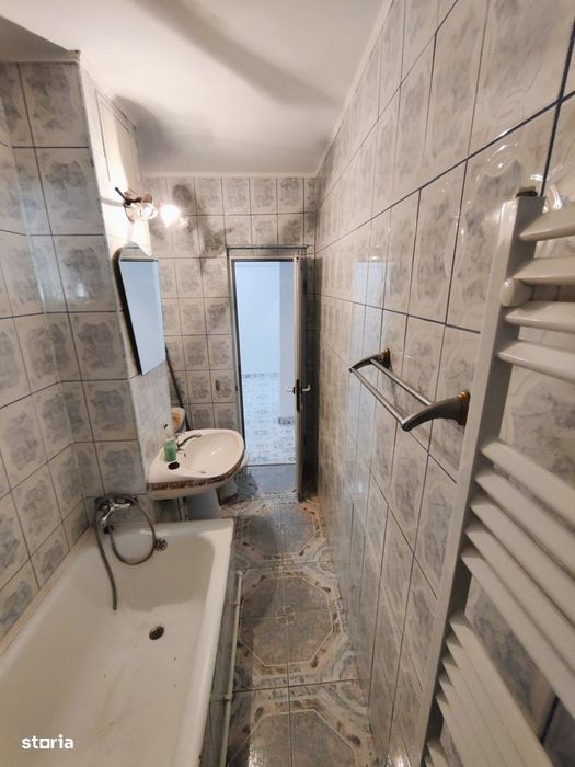 PARTICULAR Apartament de inchiriat 84mp 3cam parter Palatul Navigatiei