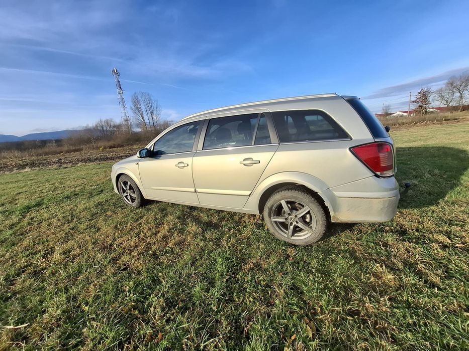 Opel  astra  h..