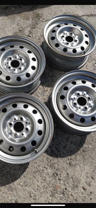 Продам диски на приору 14 разм