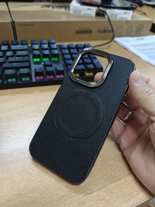 Чехол iPhone 14 pro