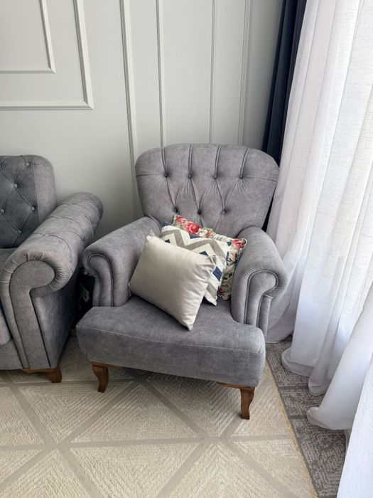 Продам диван и два кресло