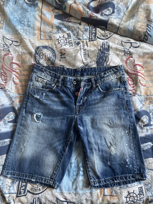 Къси дънки на DSQUARED2