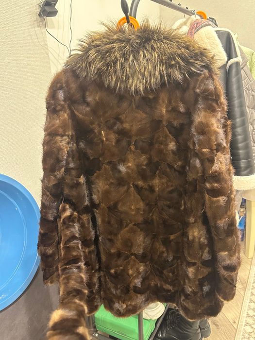 Продам шубу норковую