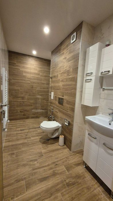 Дава се под наем Тристаен апартамент в София, Зона Б-18 - 90 кв.м за 810 € - Снимка #6