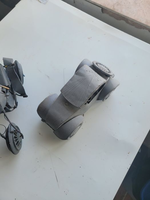 Modele masina si motocicleta aeromodelism