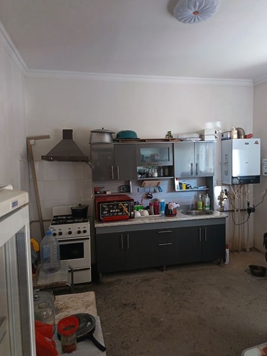 Hovli sotiladi. Nazarbekda pushik