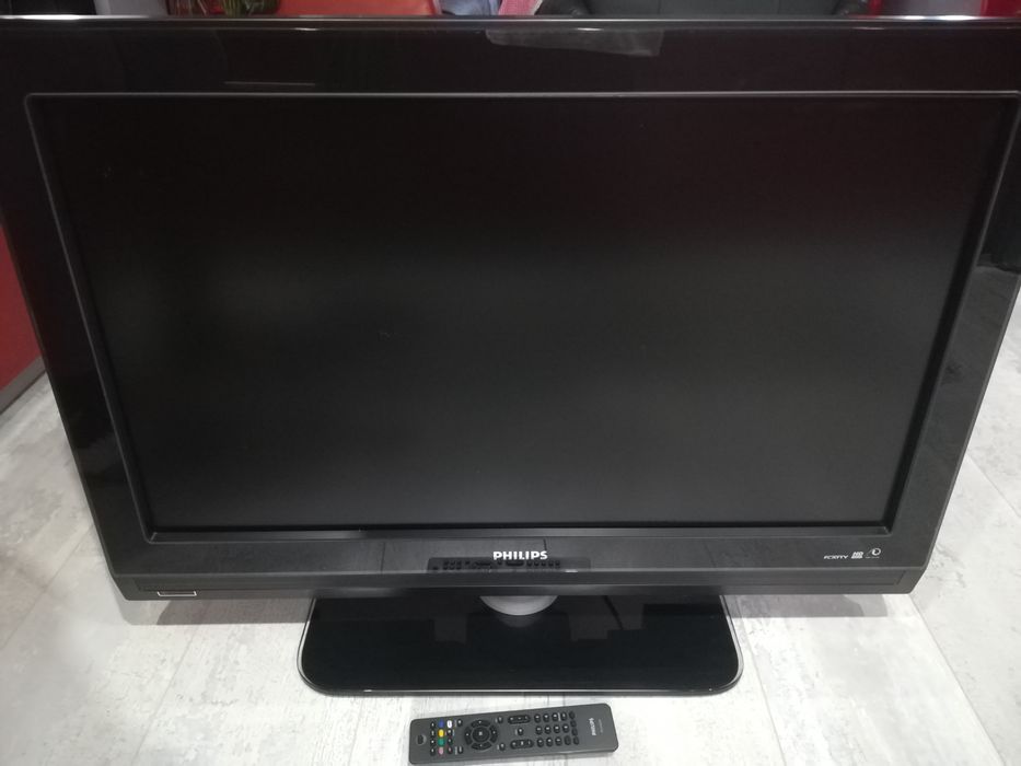 Телевизор PHILIPS/ 32инча