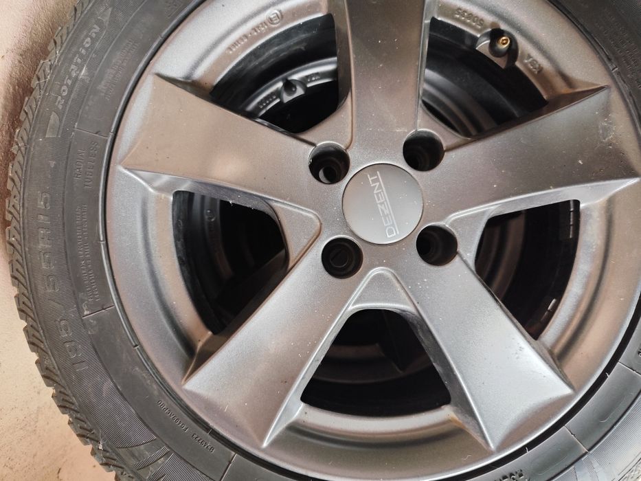 Cauciucuri cu jante Dezent 195x55 r15