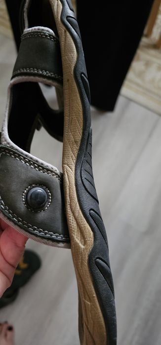 Продам мужские шлепки