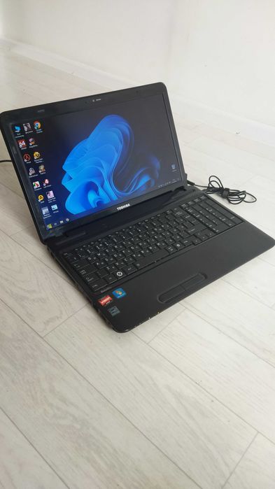 Ноутбук Toshiba Satellite