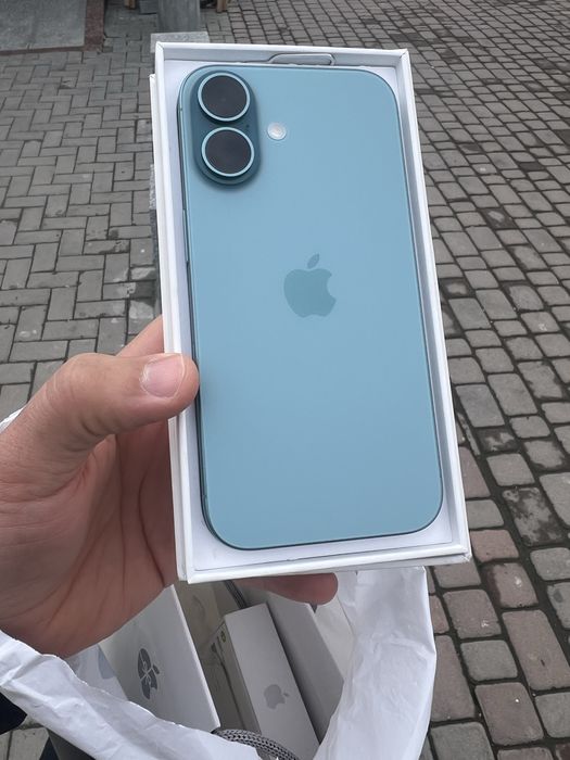 Идеал iPhone 16, 256(сине-зеленый) Teal