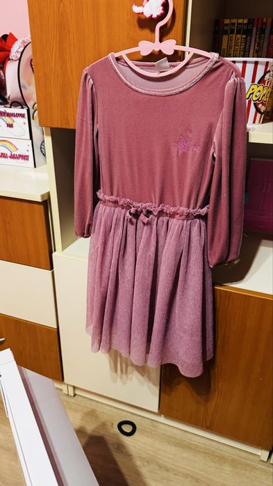 Дрехи за малка госпожица