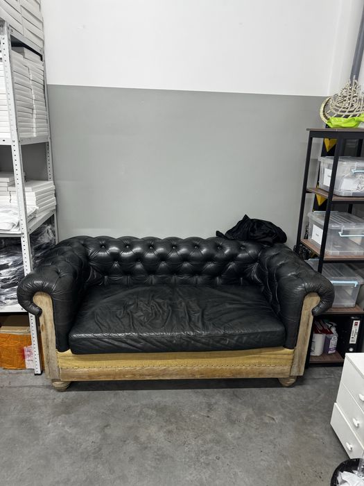 Продаю дифан кожаный