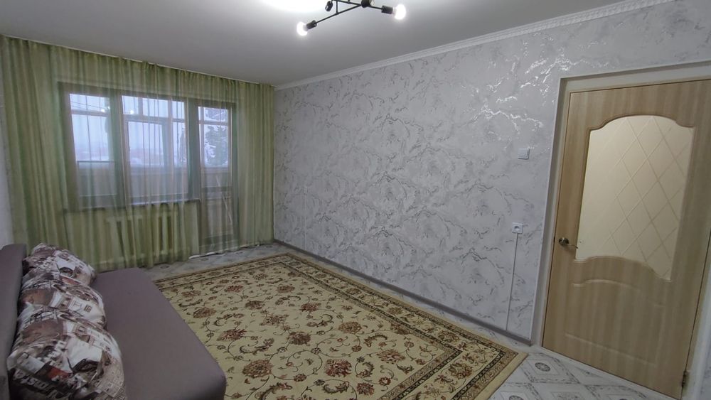 Продам 1 кв в 11 мкр
