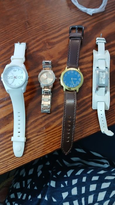 шапочка для парной,часы