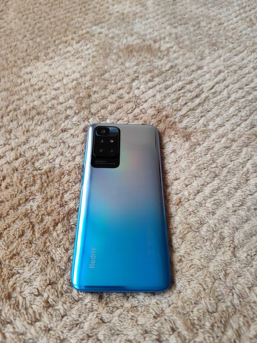 Продавам Xiaomi Redmi 10