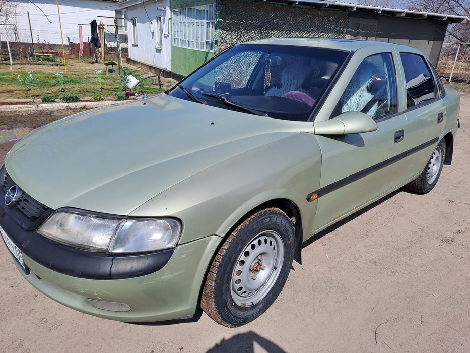 Продам машину Opel Vectra