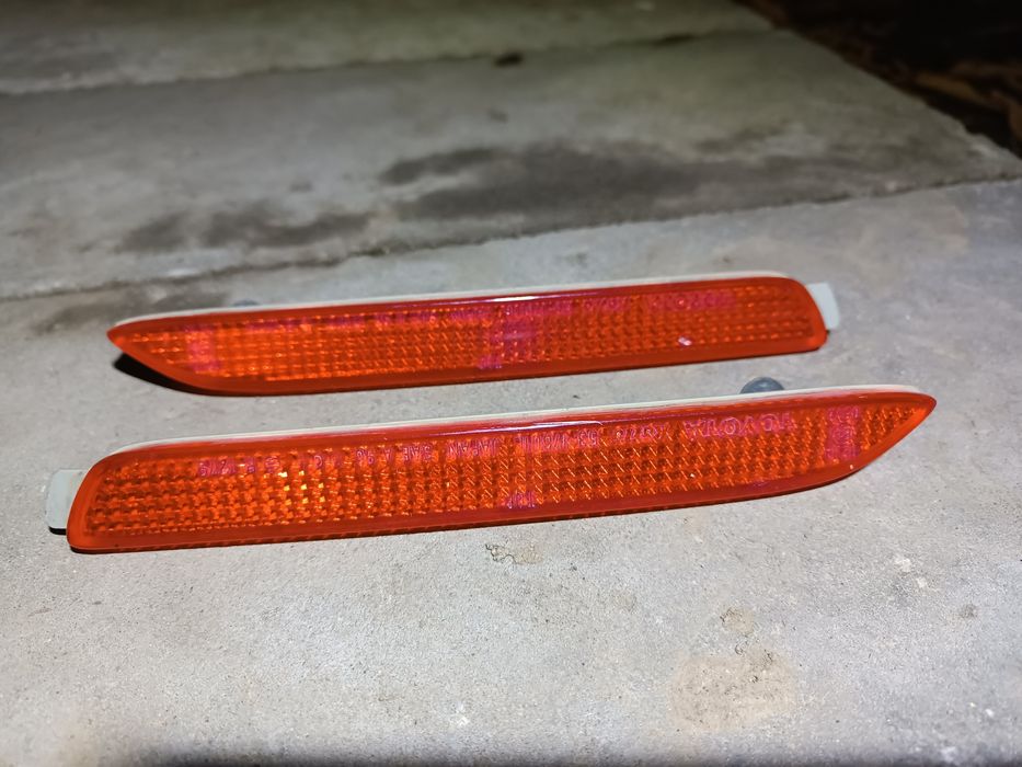 Отражатели заднего бампера Lexus rx 300/