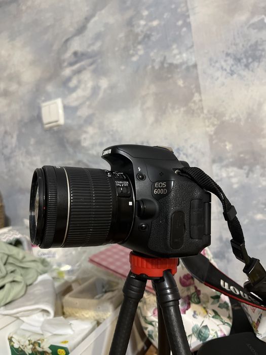 Canon 600D в отличном состояний