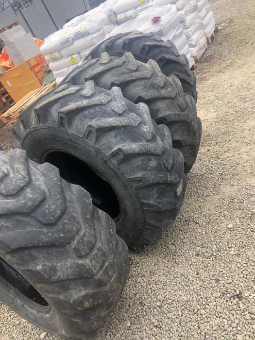Cauciucuri buldoexcavator 15,5 R  25