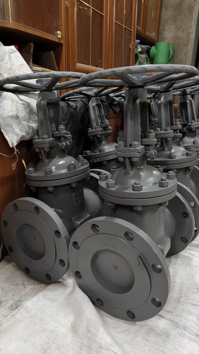 Продам задвижки ф150