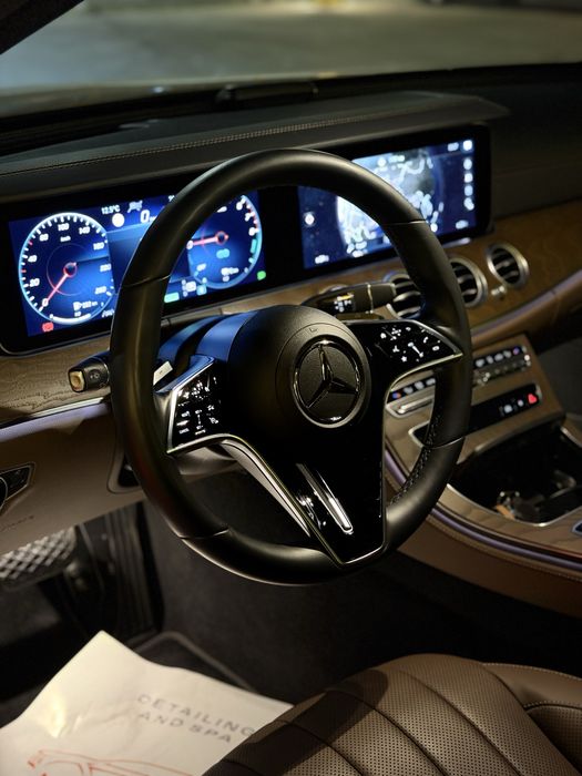 Mercedes E300e 2023 | 19 000 км | Гибрид | Идеальное состояние