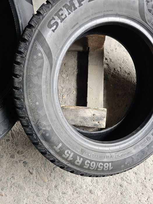 4 anvelope iarna 185 65 15 Semperit 2022  7mm